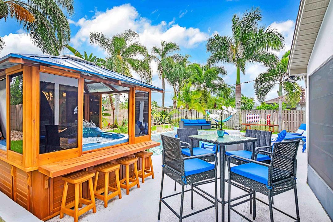 Photo of Patio Balcony in Tropic
