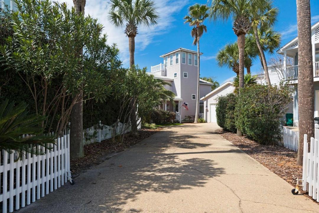 Photo of Others in Crystal Shores
