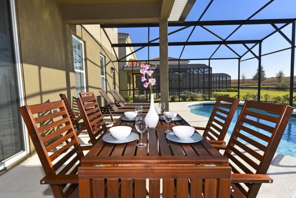 Photo of Patio Balcony in Davenport