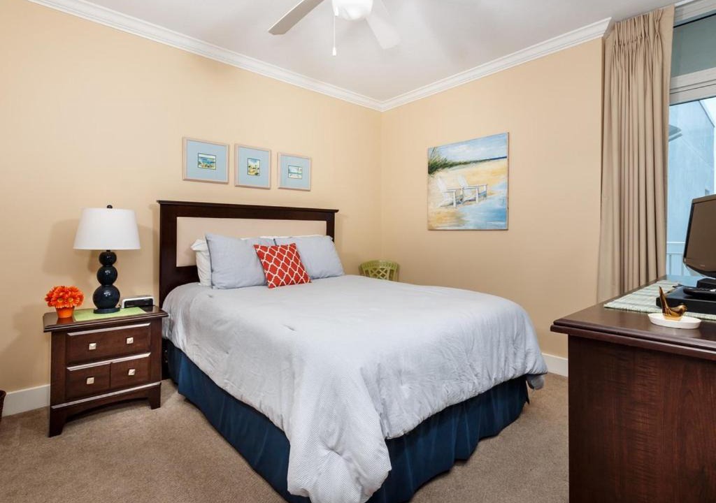 Photo of Bedroom in Fort Walton Beach