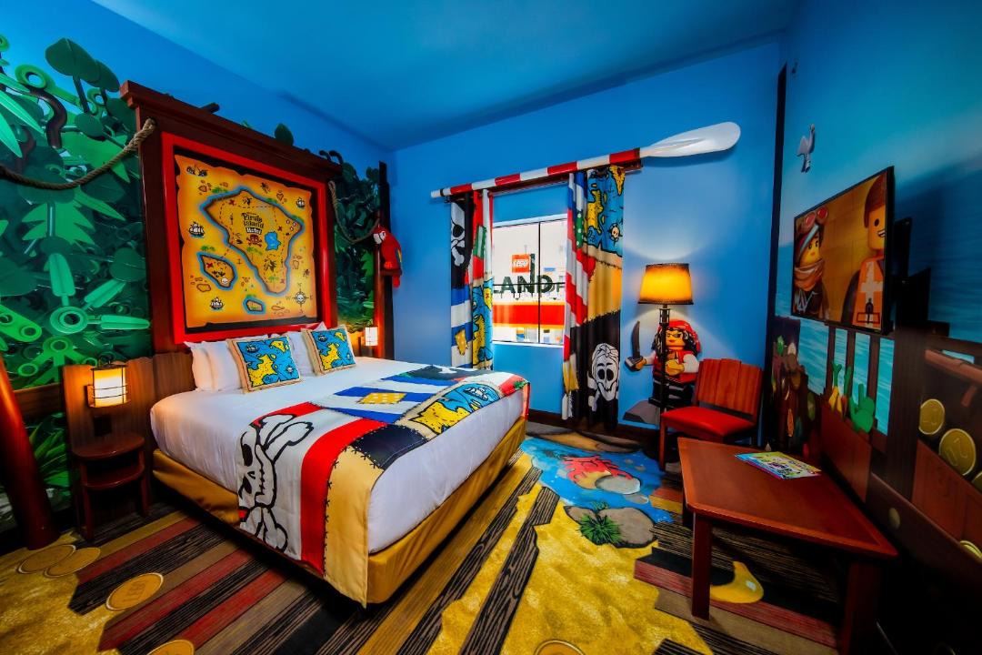 Photo of Bedroom in Cypress Gardens