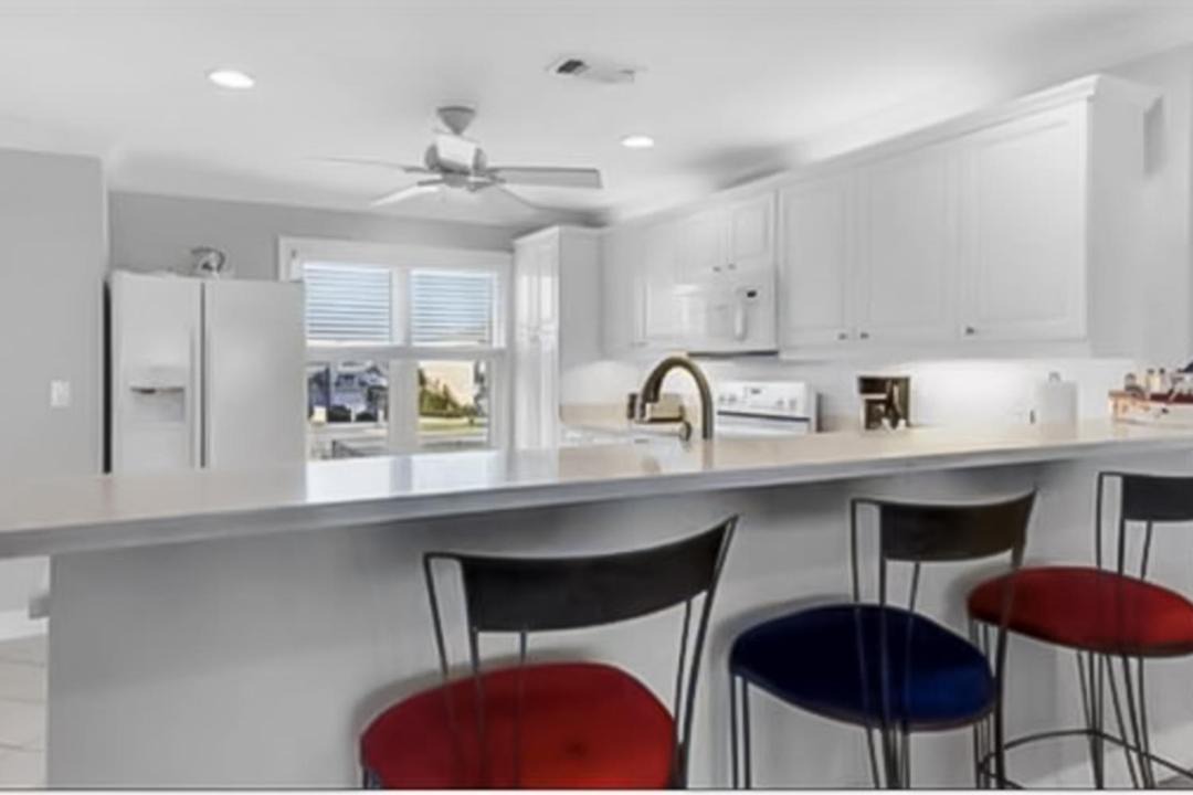 Photo of Kitchen in White Sands