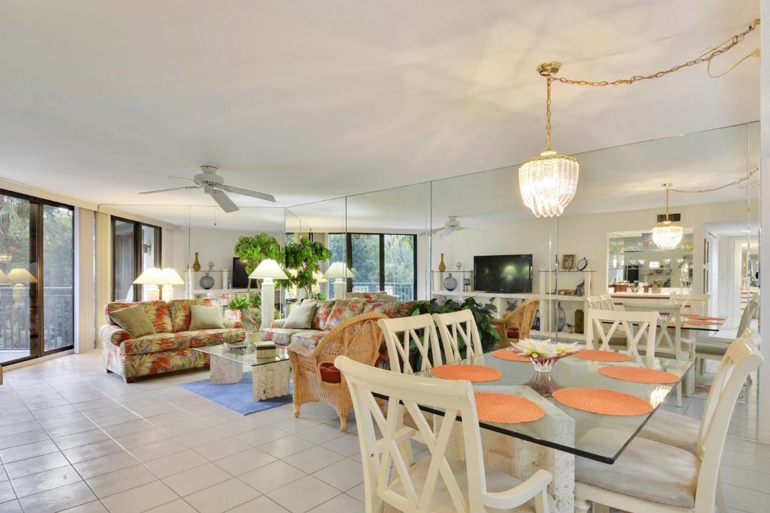 Photo of Livingroom in Key West