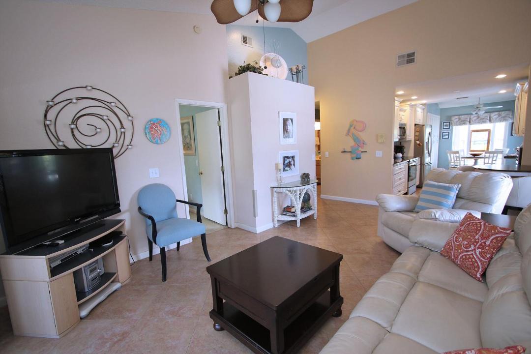 Photo of Livingroom in Indian Shores