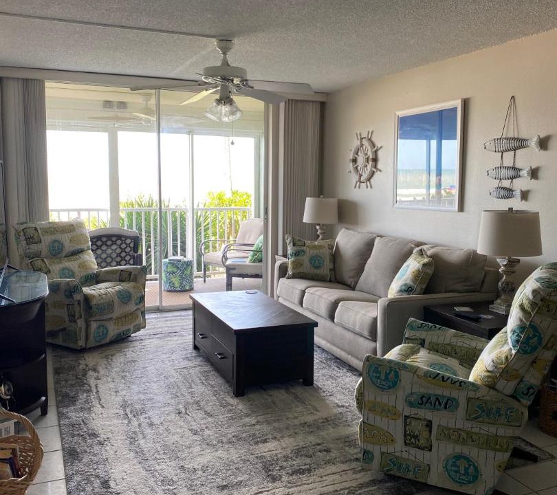Photo of Livingroom in Indian Shores