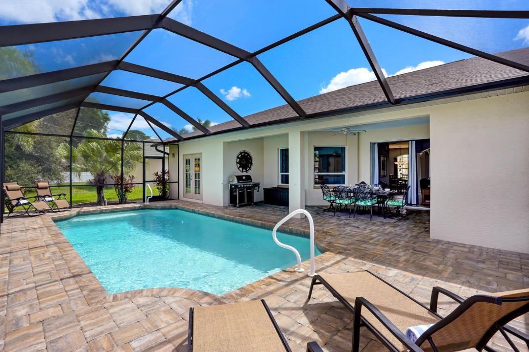 Photo of Outdoor in Pelican
