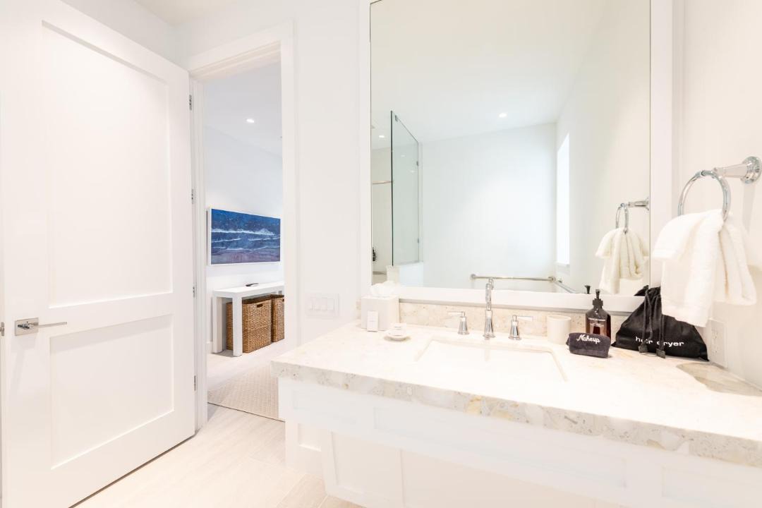 Photo of Bathroom in Islamorada