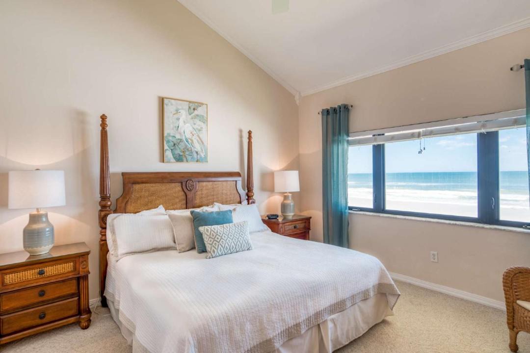 Photo of Bedroom in Crescent Beach