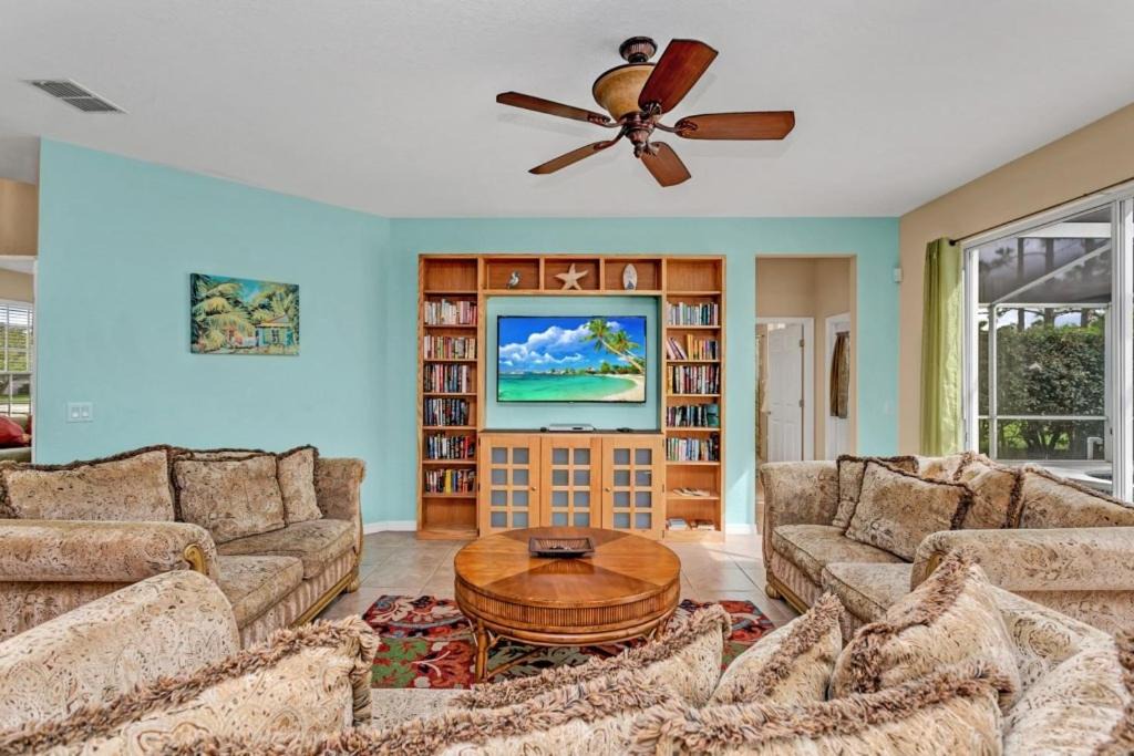 Photo of Livingroom in Highlands Reserve