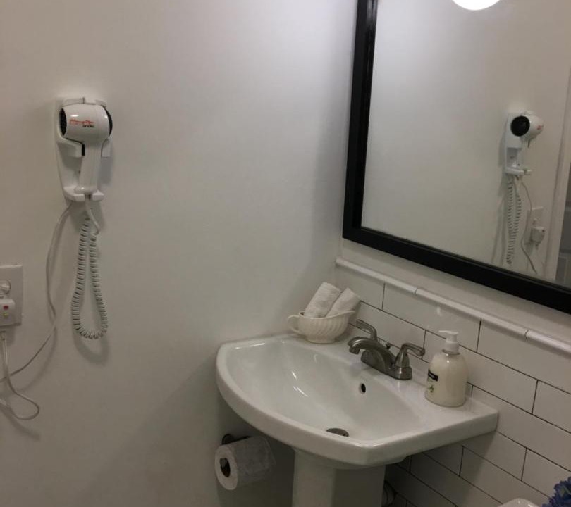 Photo of Bathroom in Coral Way