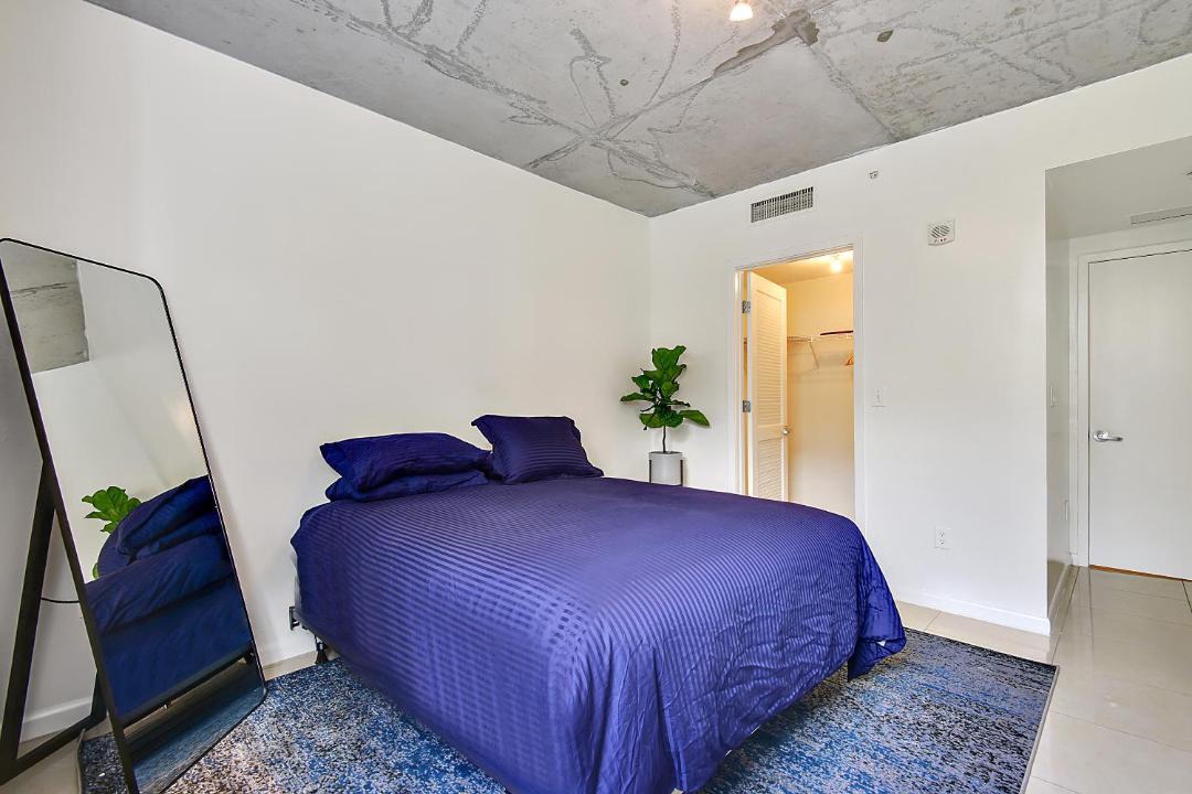 Photo of Bedroom in Midtown
