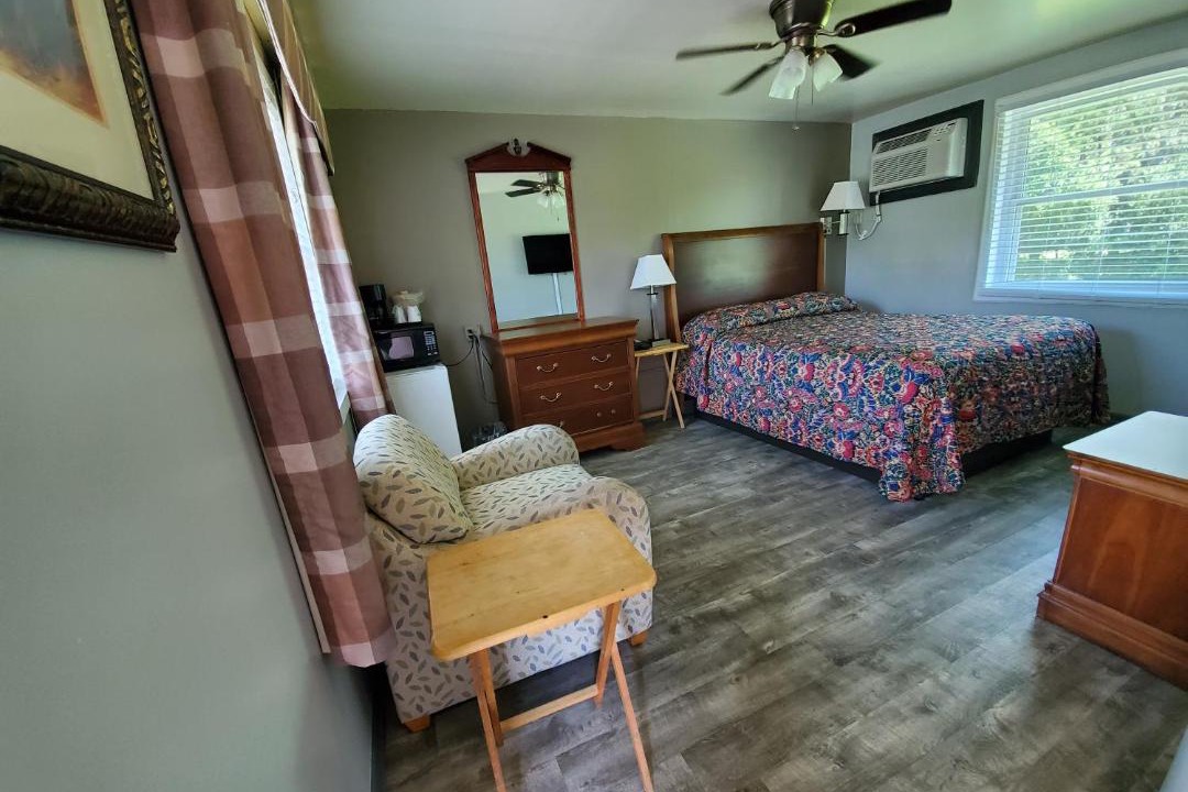 Photo of Bedroom in High Springs