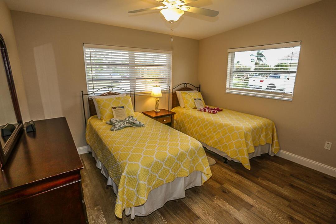 Photo of Bedroom in Siesta Isle