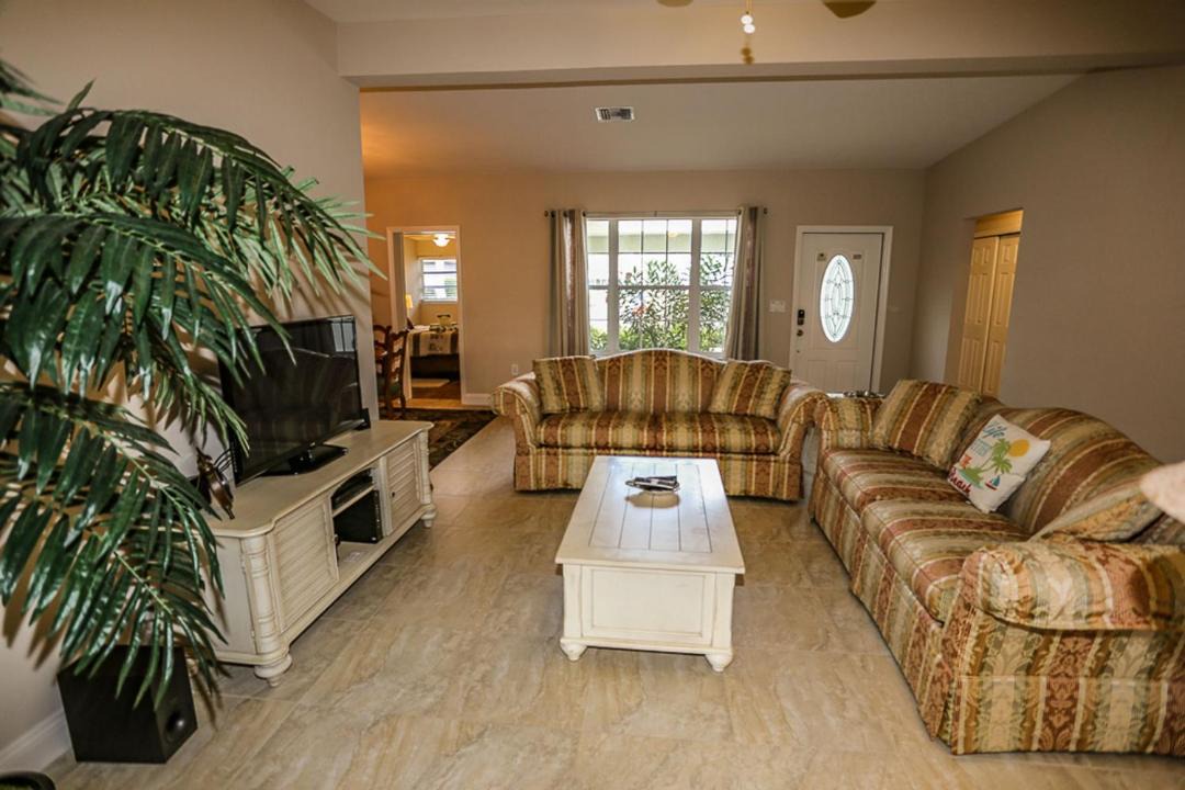 Photo of Livingroom in Siesta Isle