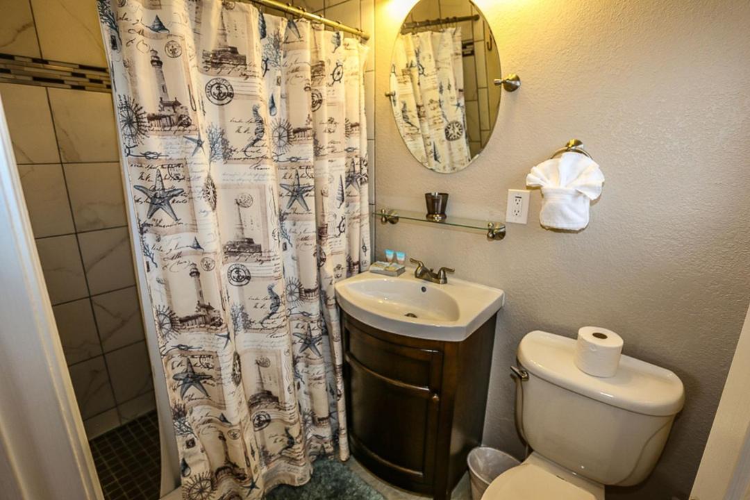 Photo of Bathroom in Siesta Isle