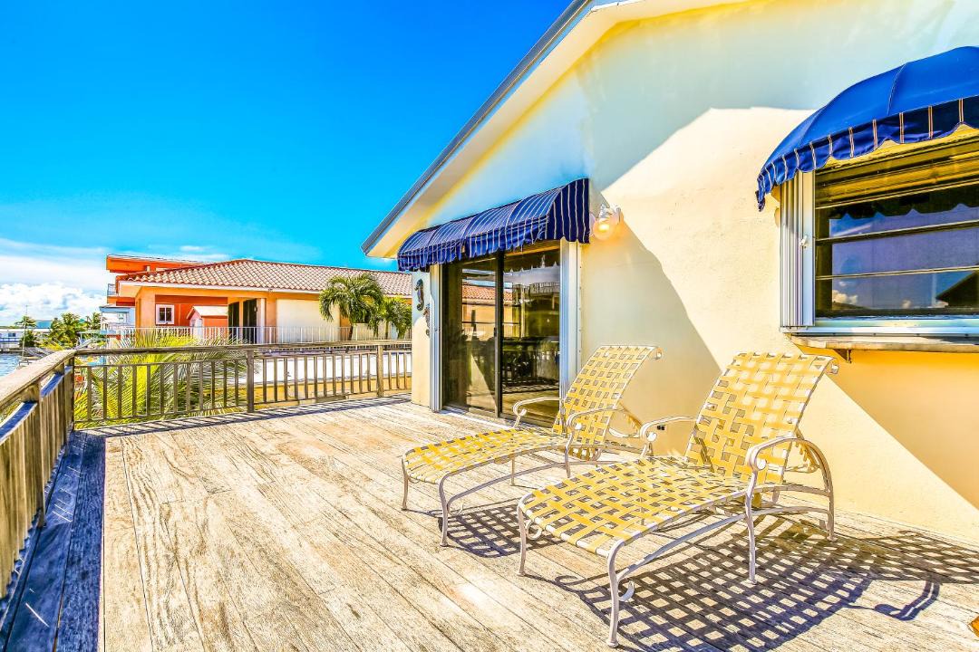 Photo of Patio Balcony in Blue Waters