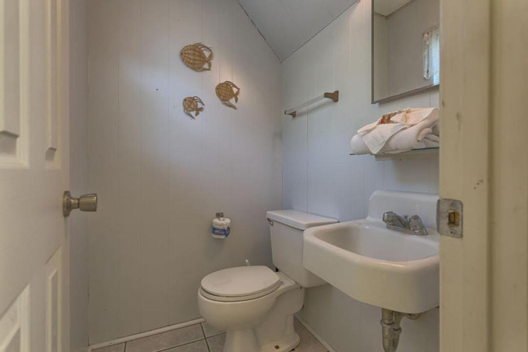 Photo of Bathroom in Surf Side Shores