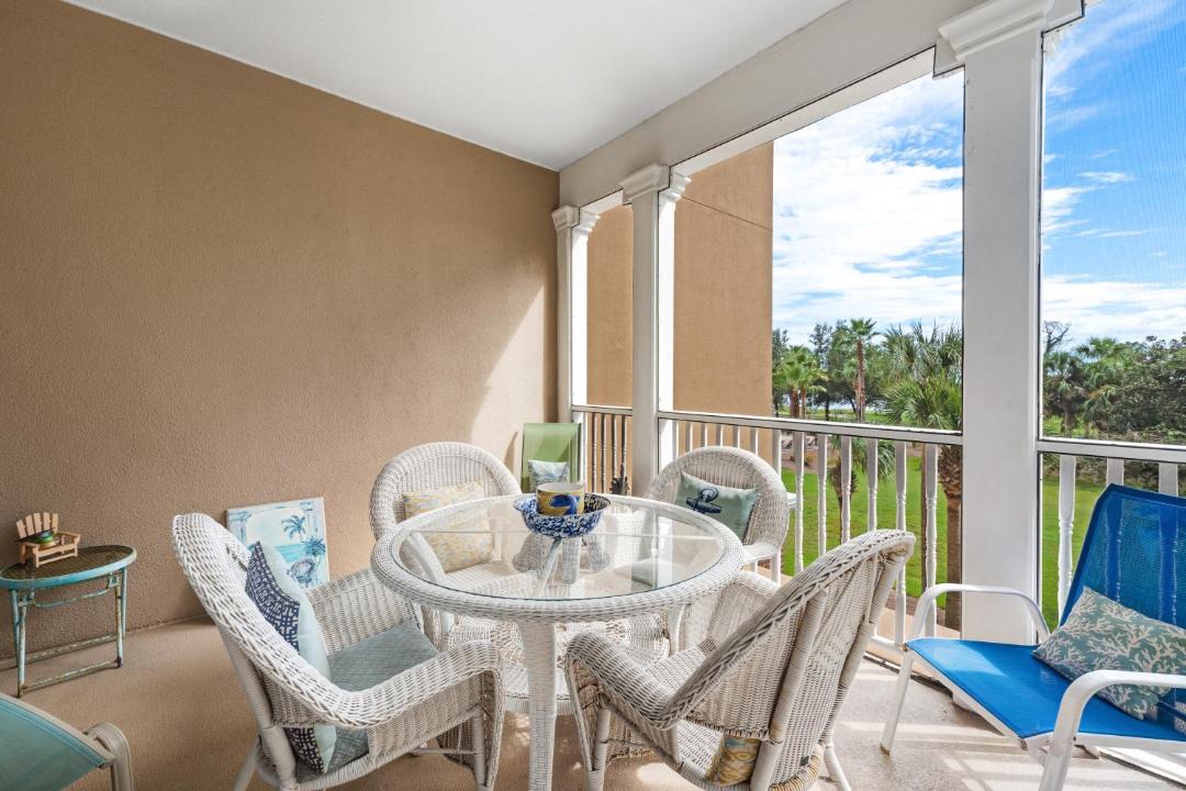 Photo of Patio Balcony in Upper Grand Lagoon