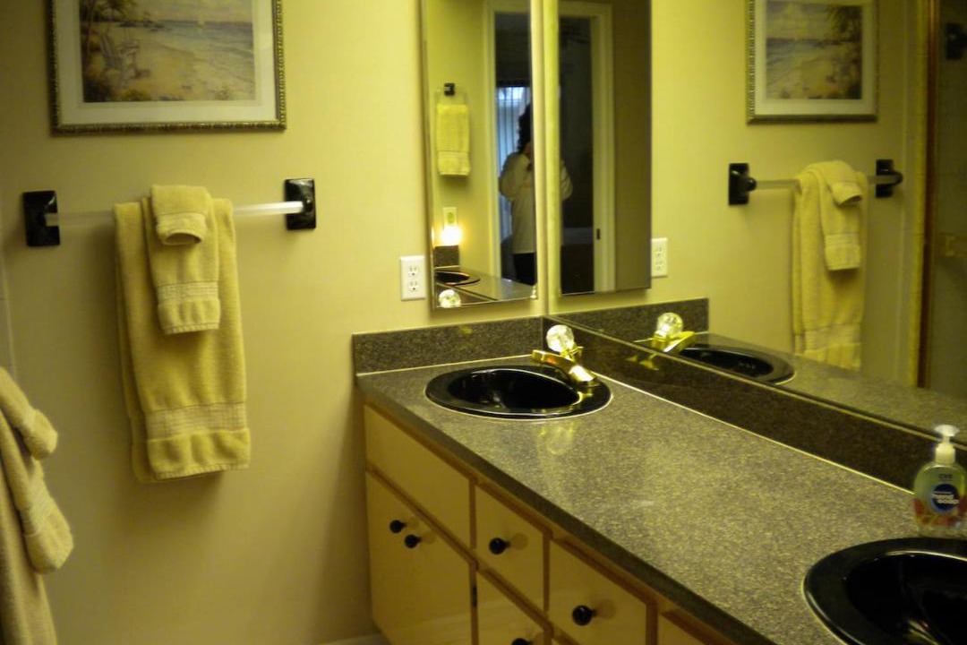 Photo of Kitchen in Mid Island