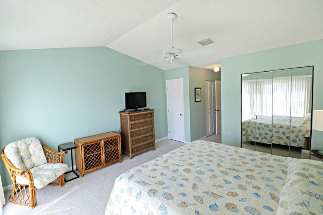 Photo of Bedroom in Butler Beach