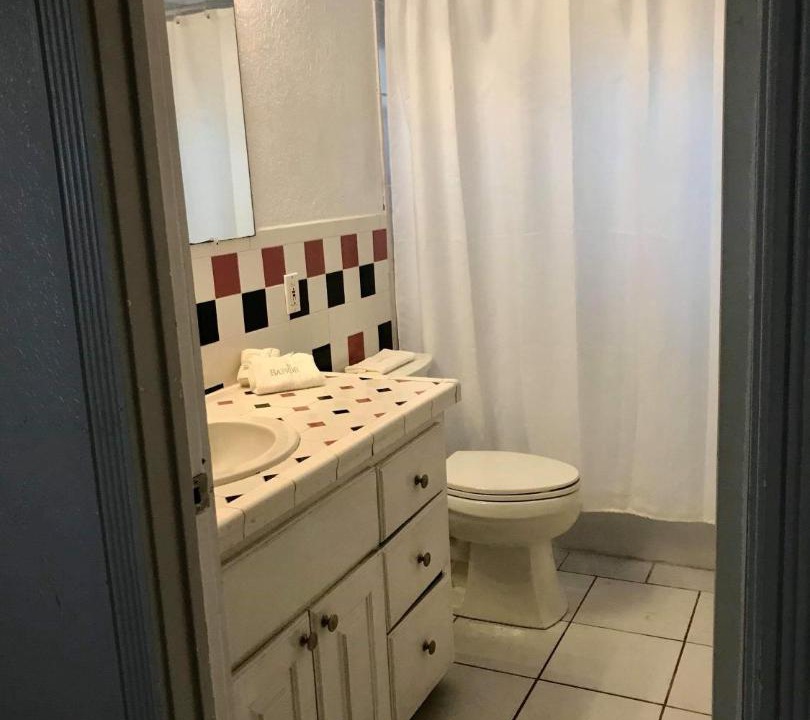 Photo of Bathroom in Flamingo Parks