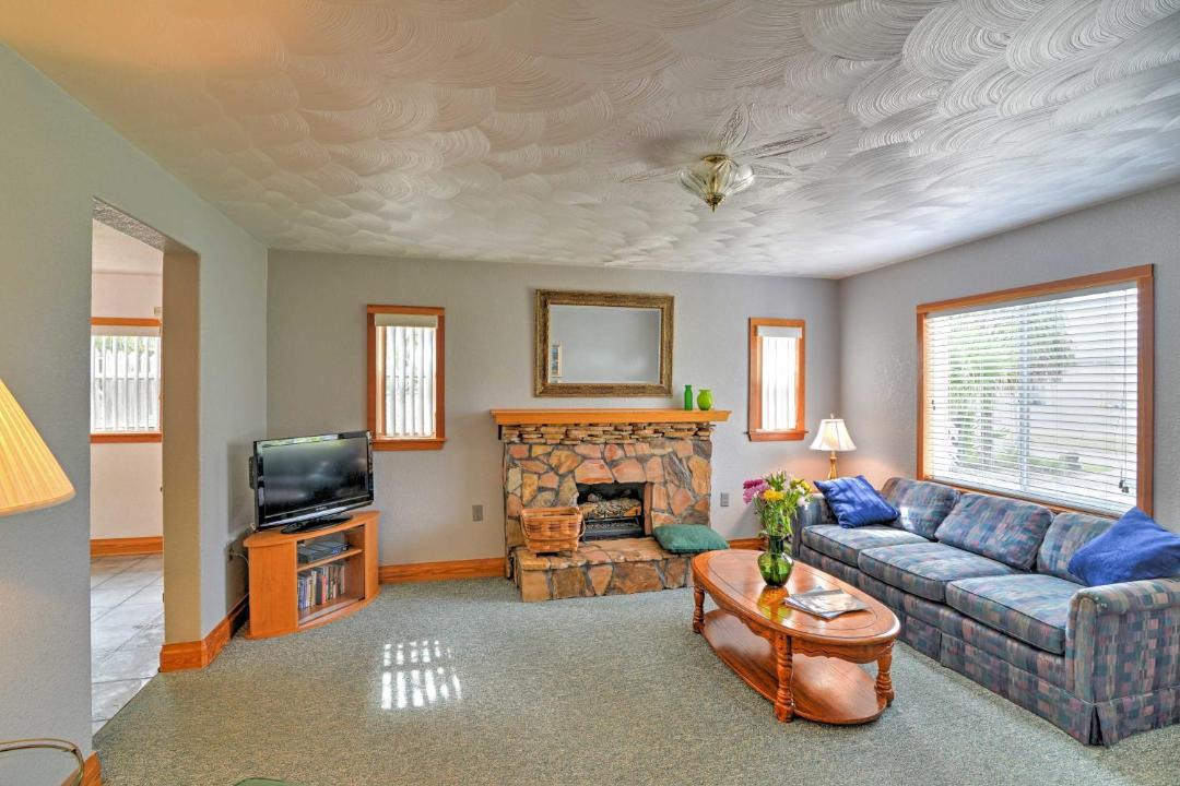 Photo of Livingroom in Swannanoa
