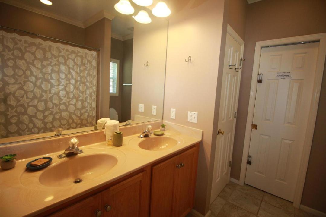 Photo of Bathroom in Saint Helena Island