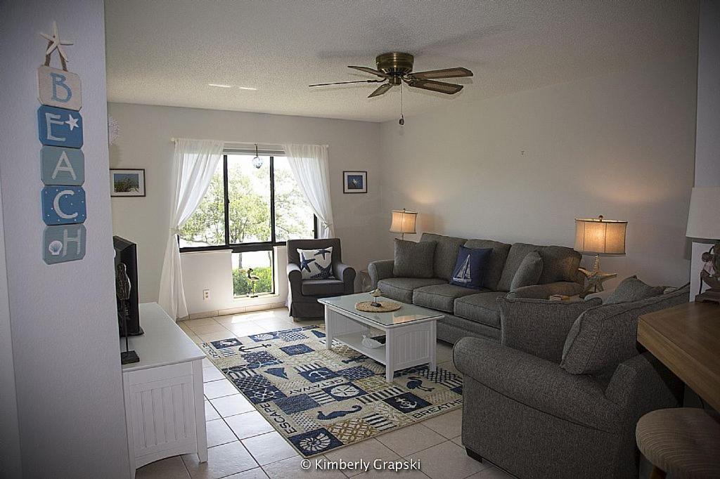 Photo of Livingroom in Tierra Verde
