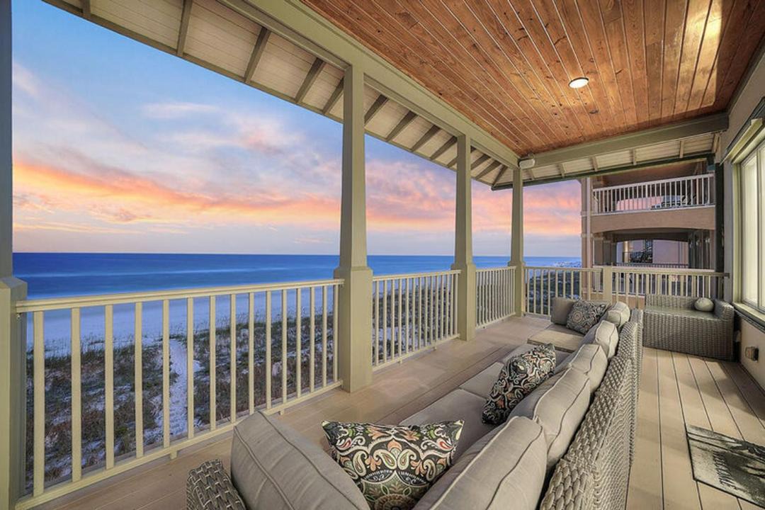 Photo of Patio Balcony in Destiny Shores