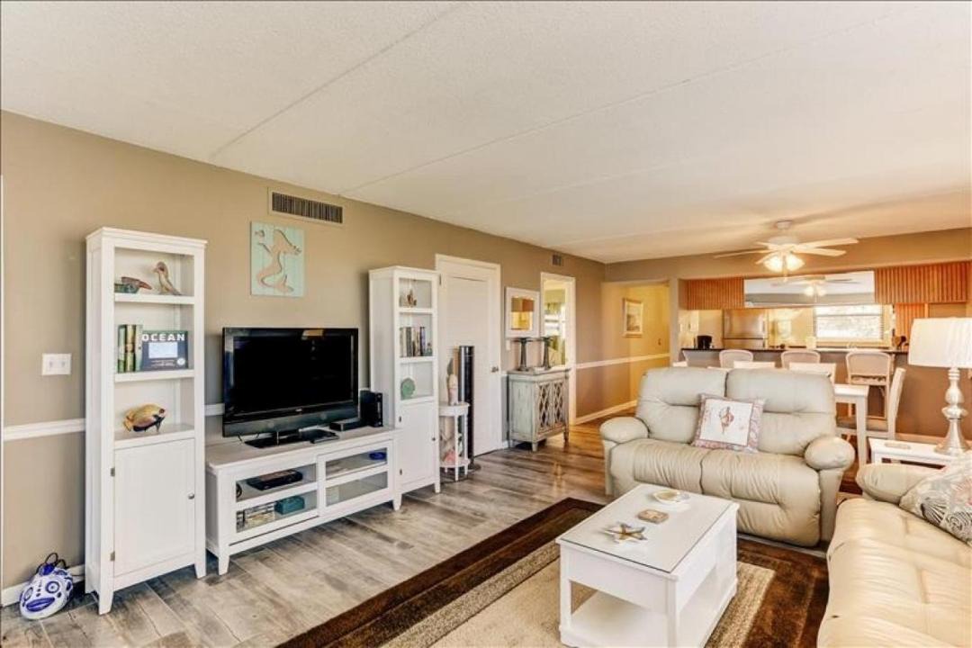 Photo of Livingroom in Fernandina Beach