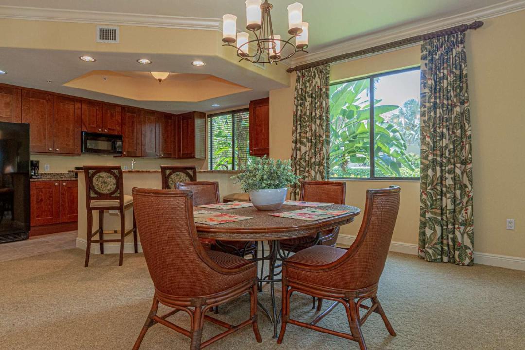 Photo of Livingroom in Royal Harbor
