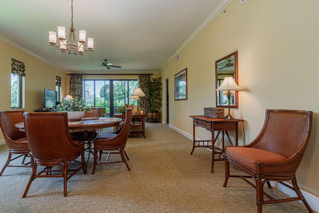 Photo of Livingroom in Royal Harbor