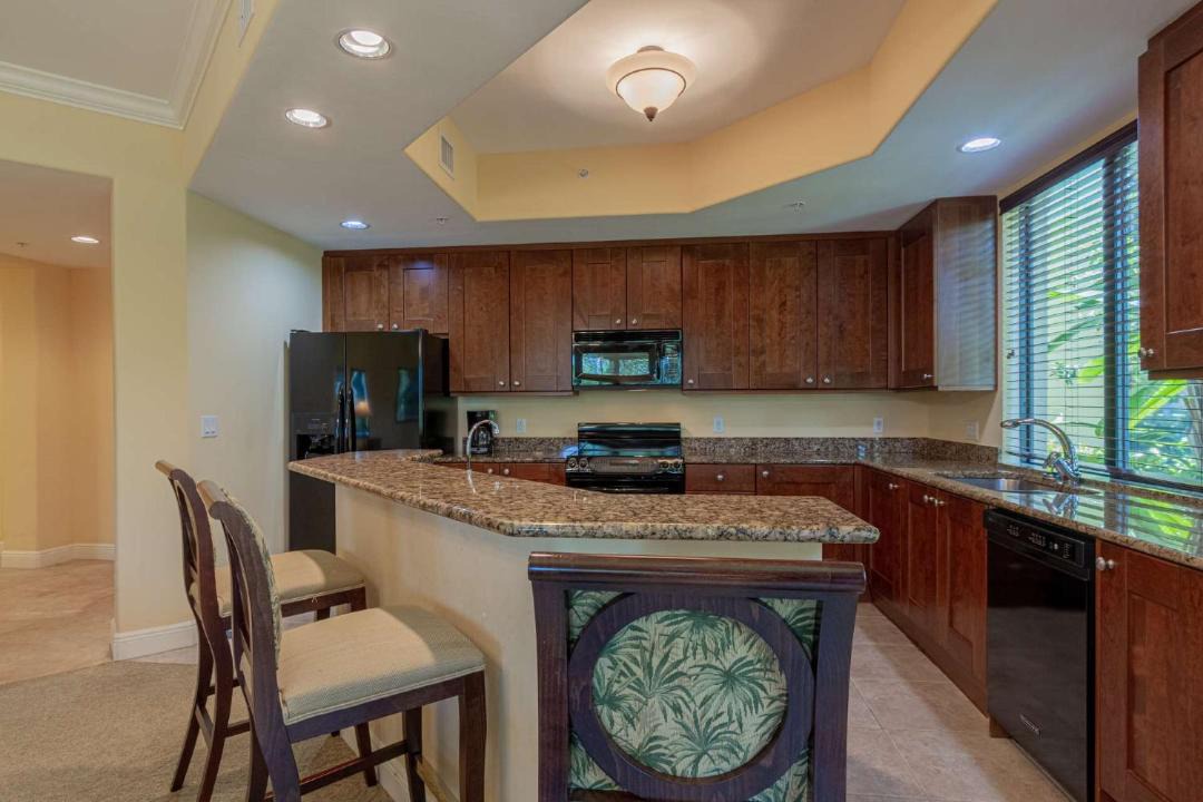 Photo of Kitchen in Royal Harbor