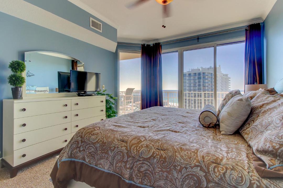 Photo of Bedroom in Miramar Beach