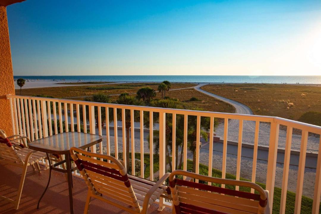Photo of Patio Balcony in Treasure Island