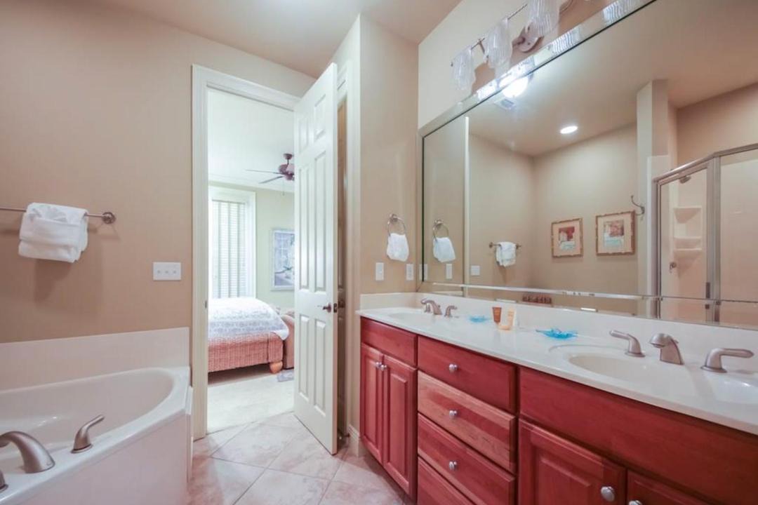Photo of Bathroom in Gulf Place