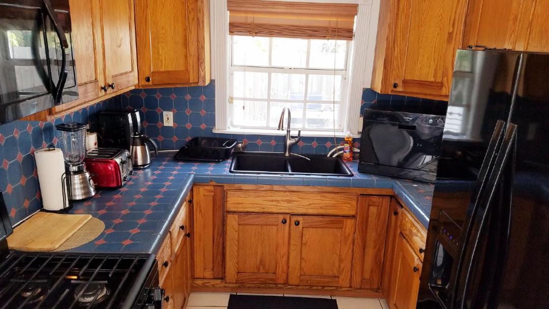 Photo of Kitchen in Flamingo Parks
