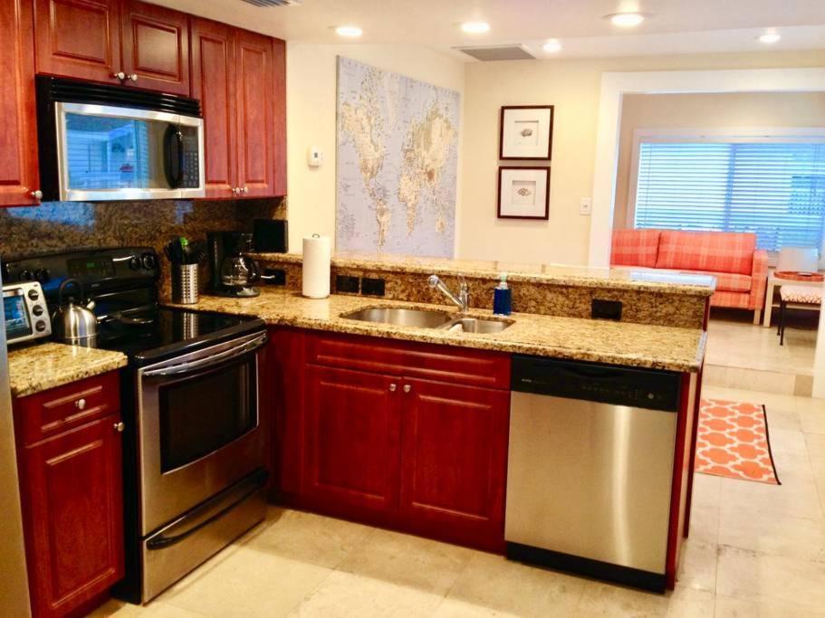Photo of Kitchen in Southwest Coconut Grove