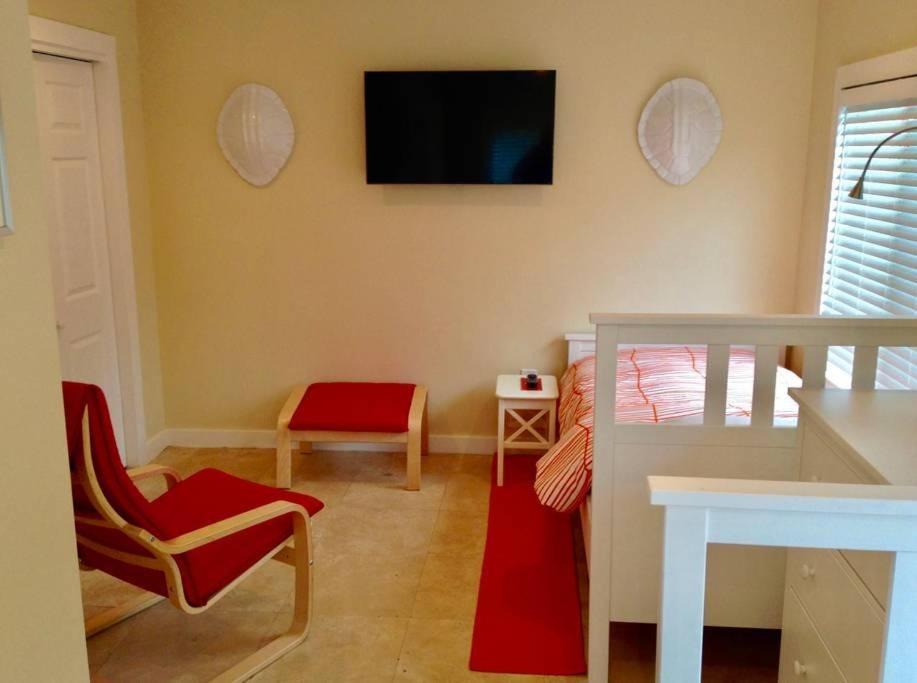 Photo of Livingroom in Southwest Coconut Grove