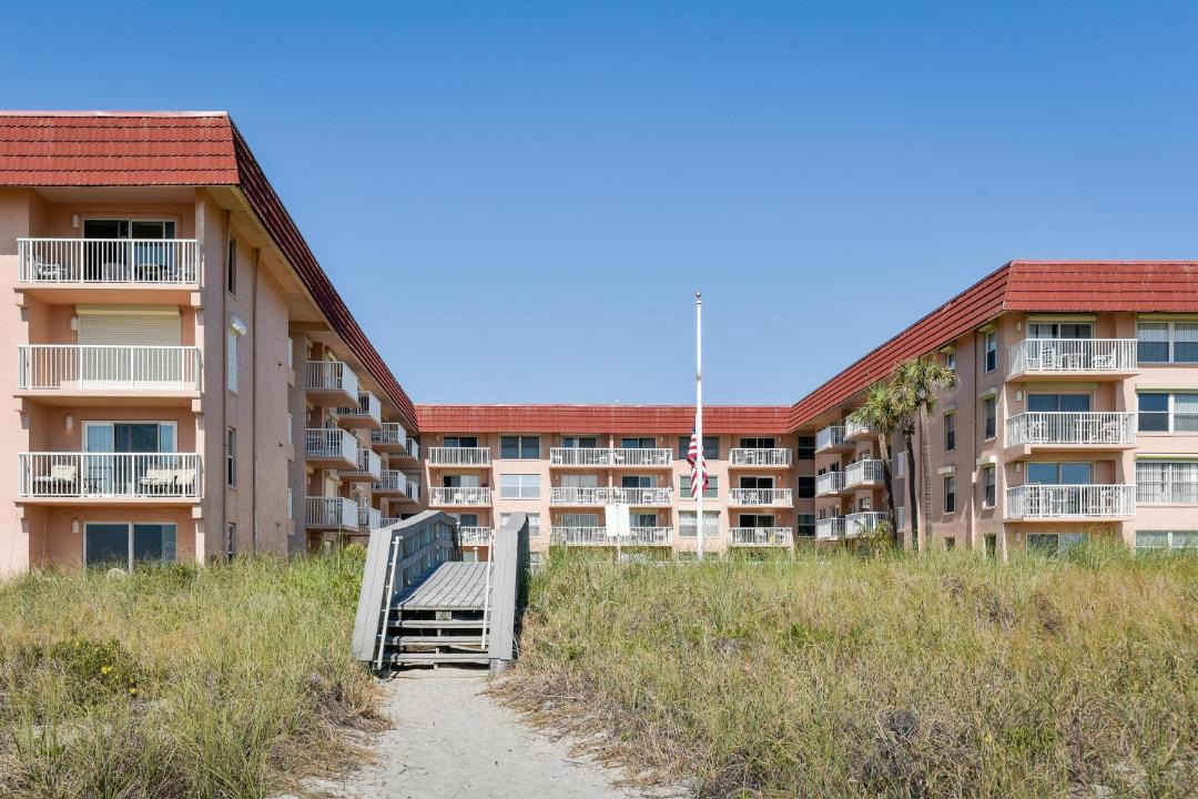 Photo of Buildings in Cocoa Beach