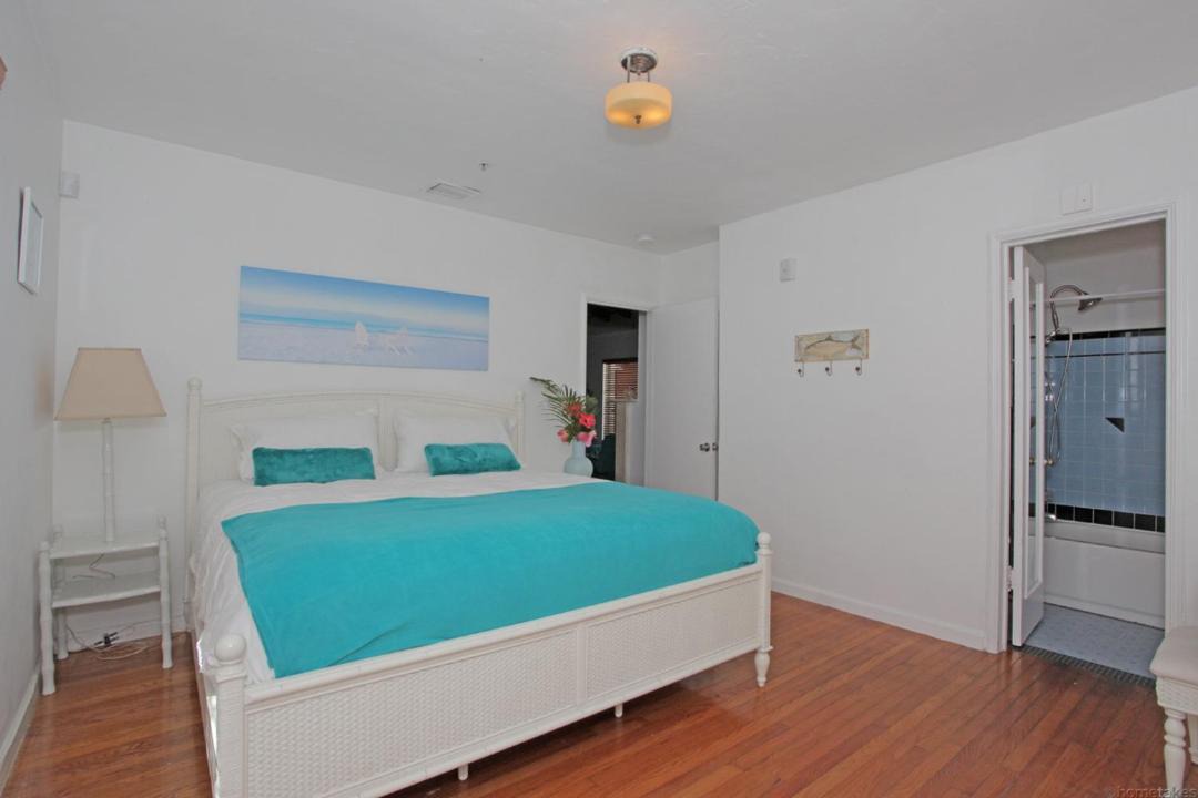 Photo of Bedroom in West Avenue