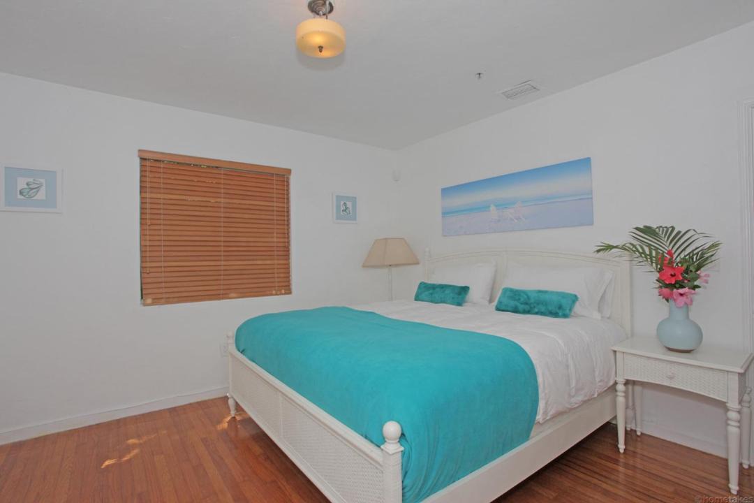 Photo of Bedroom in West Avenue