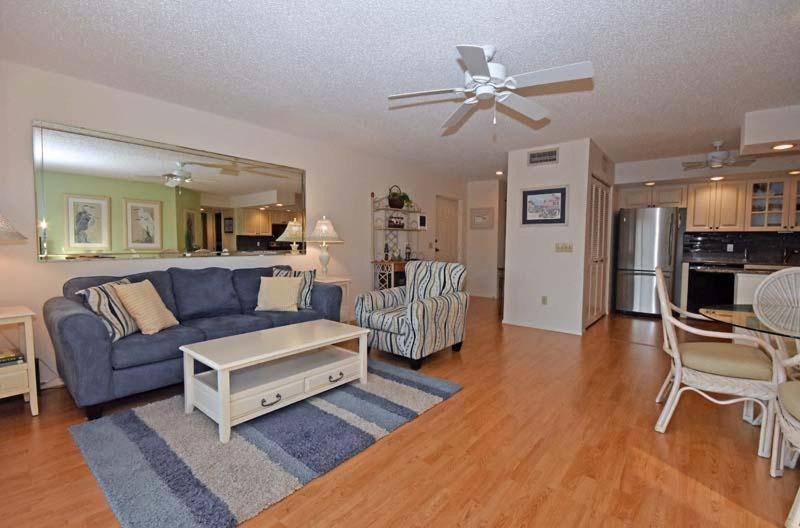Photo of Livingroom in Englewood