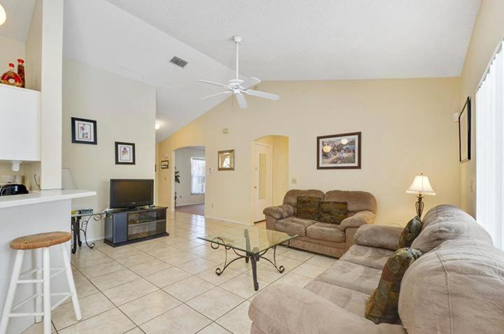 Photo of Livingroom in Indian Ridge
