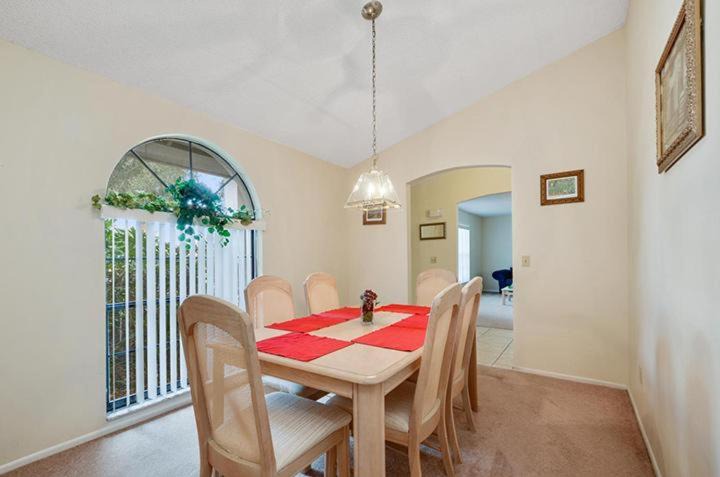 Photo of Livingroom in Indian Ridge