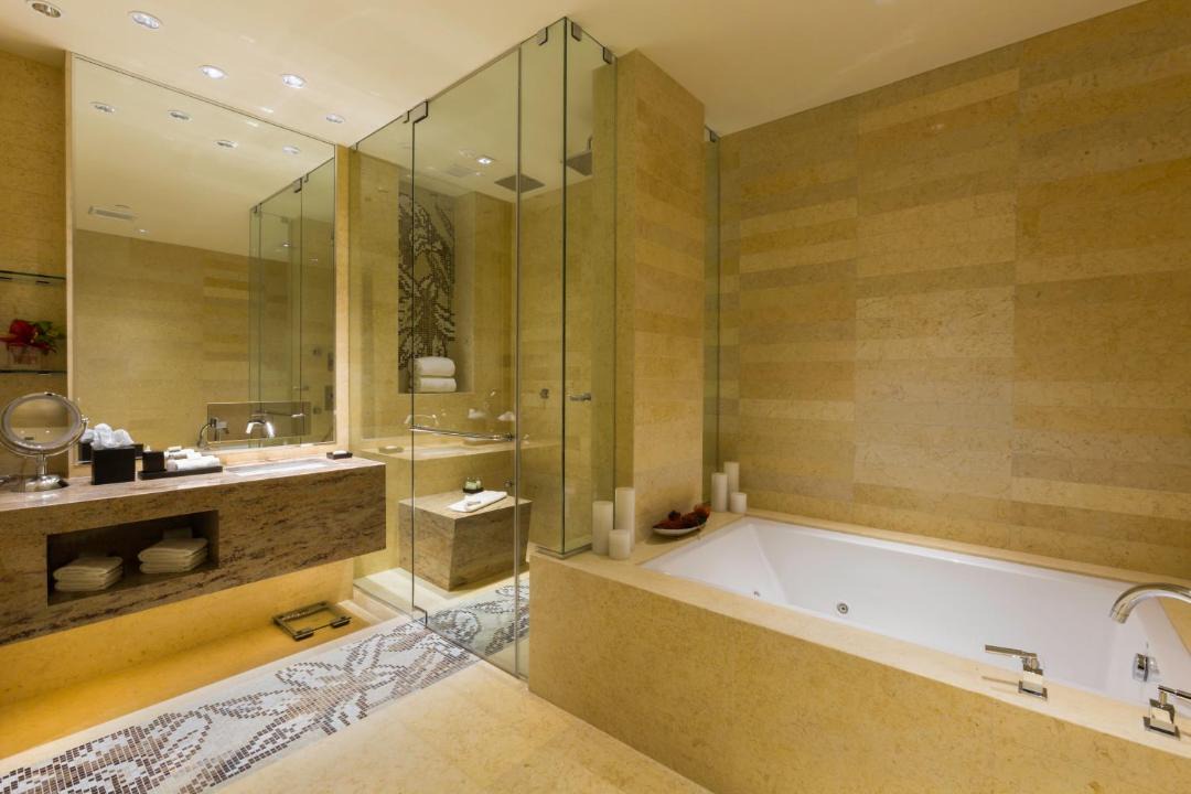 Photo of Bathroom in Miami Springs