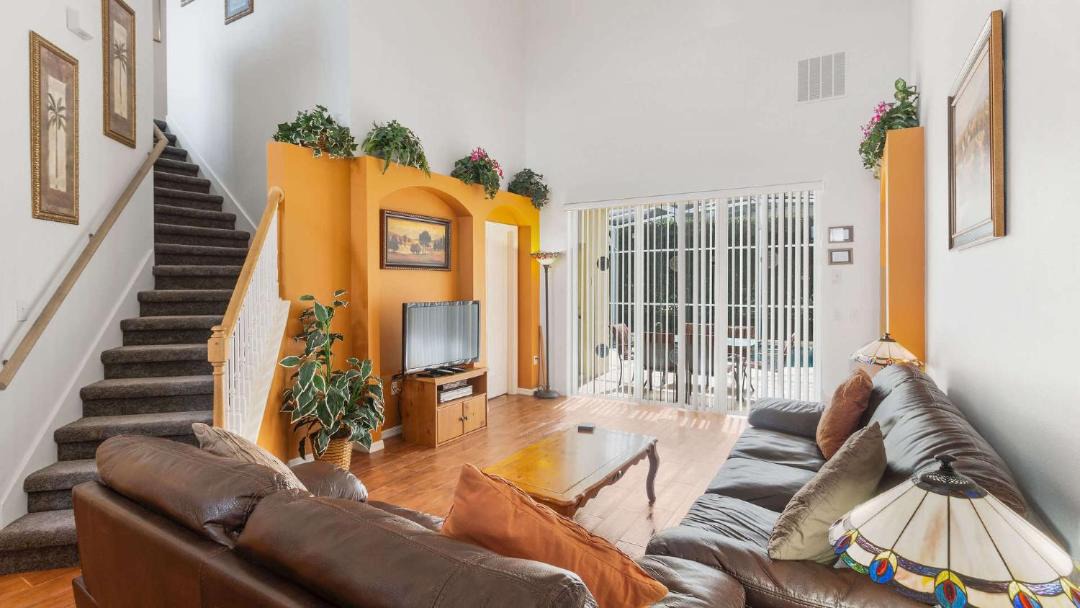 Photo of Livingroom in Westbury