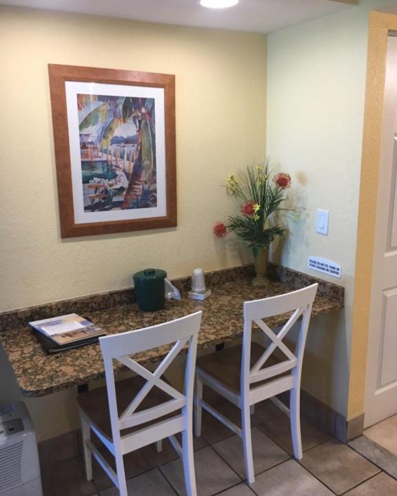 Photo of Livingroom in East Daytona