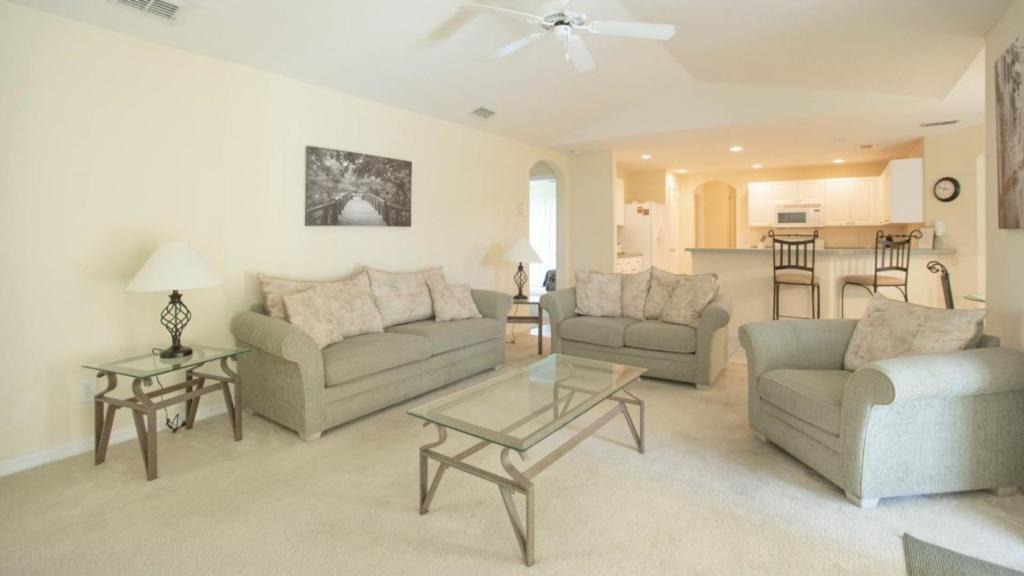 Photo of Livingroom in Tuscan Ridge