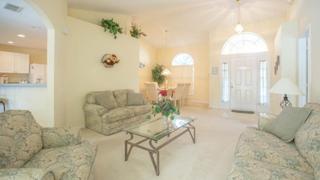 Photo of Livingroom in Tuscan Ridge